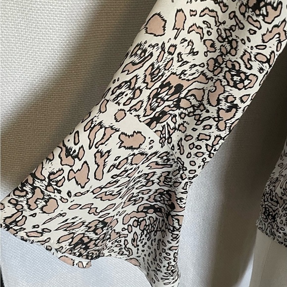 Veronica M animal print blouse - Picture 5 of 5